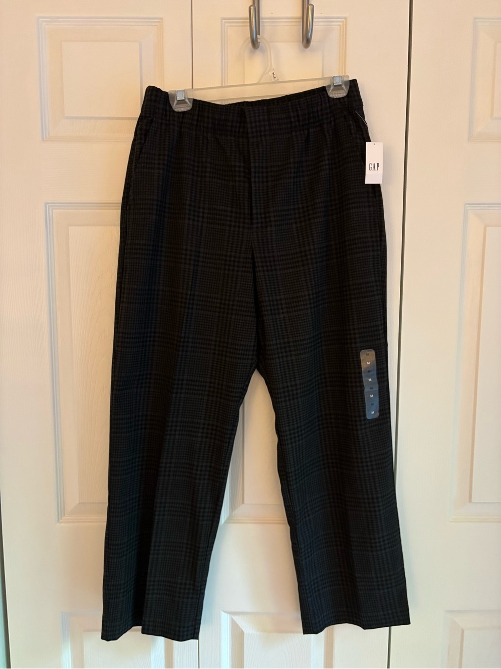 GAP Men's Black Plaid Relaxed Dress Pants
